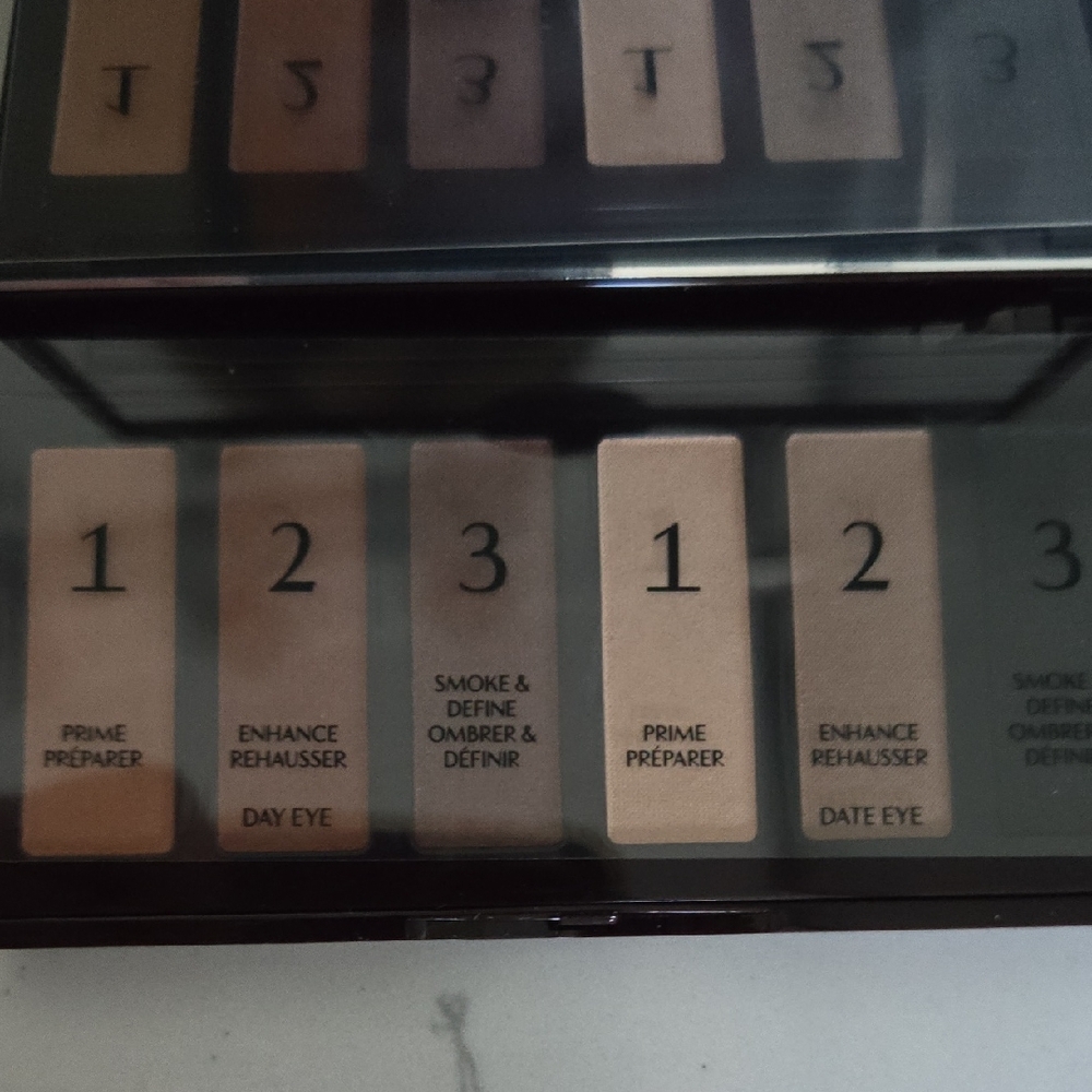 Charlotte Tilbury Day to Date Eyeshadow Palette